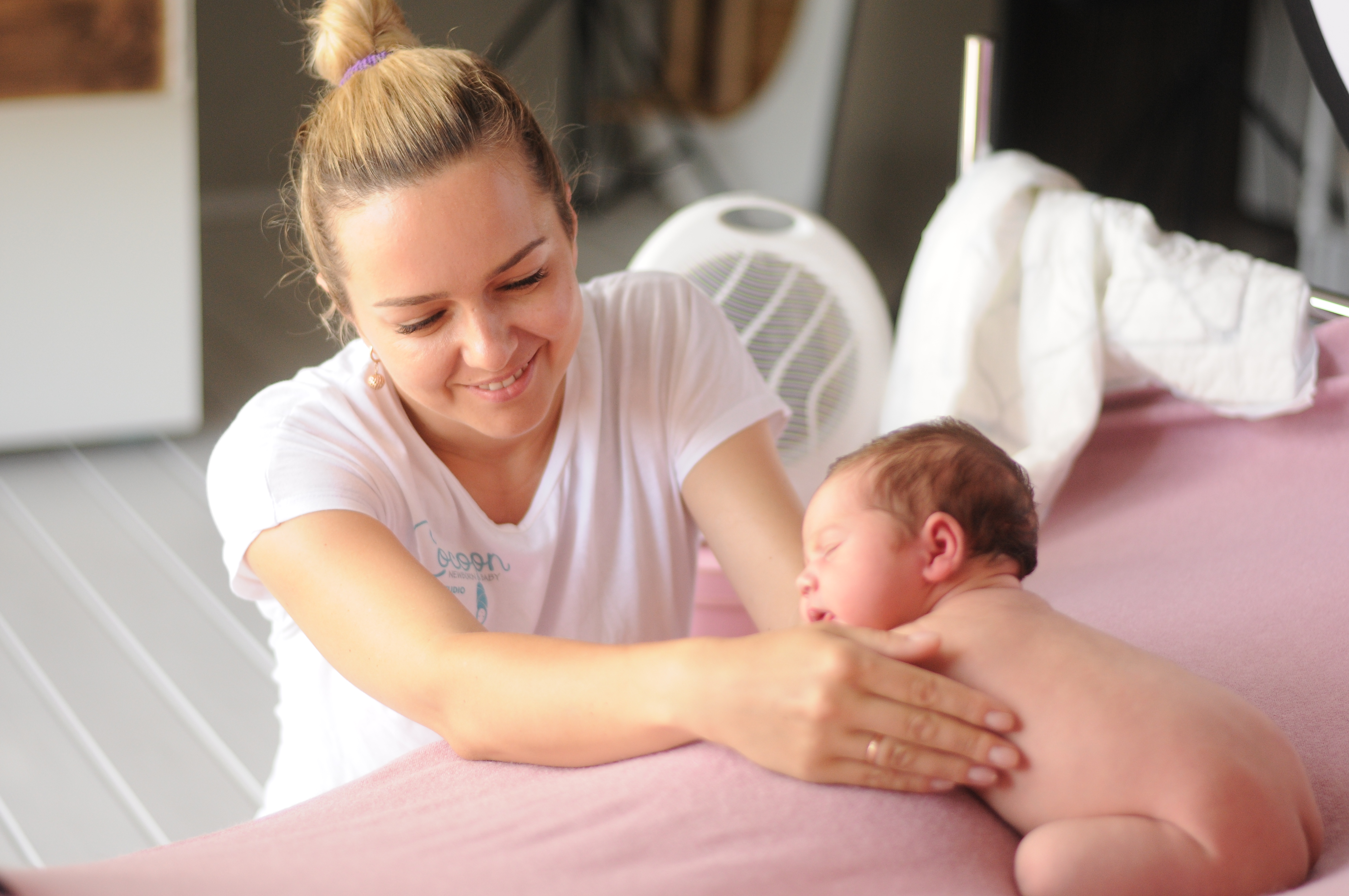 Как фотографировать новорожденных: интервью с фотографом Олесей Фетисовой